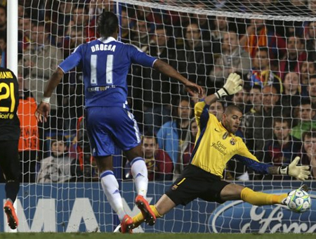 Thiết bối công và Đàn Chỉ thần công