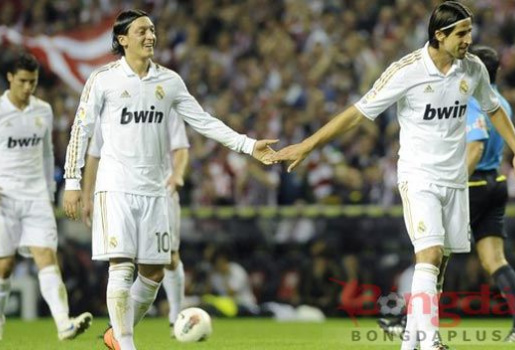 Real vắt sức Oezil và Khedira trước EURO 2012