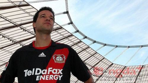 Ballack và Nesta sắp gia nhập MLS