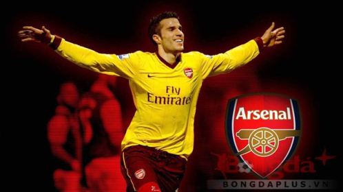 Arsenal mời lương + phí lót tay khủng để giữ van Persie