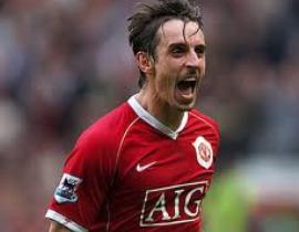 Video: Gary Neville cũng phát điên khi Didier Drogba ghi bàn