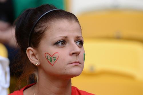 Ngắm nhan sắc của các nữ CĐV gợi cảm nhất EURO 2012