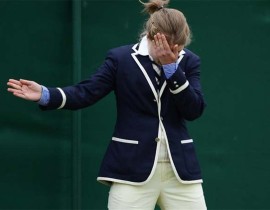 Video Wimbledon: Cú giao bóng 'chết' trọng tài của Mardy Fish