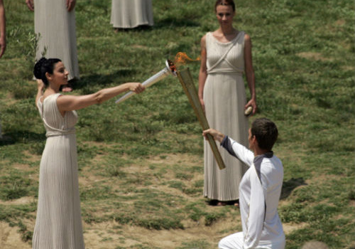 Chùm ảnh: Thắp sáng ngọn đuốc Olympic 2012 tại Hy Lạp