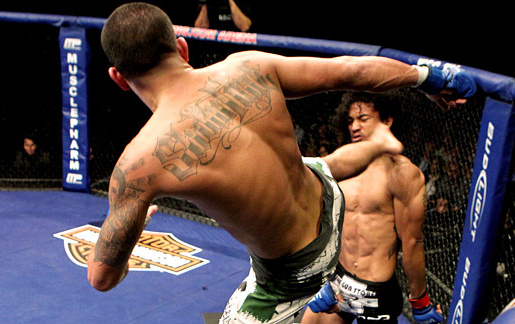 Video: Đòn Showtime Kick làm nên tên tuổi của Anthony Pettis