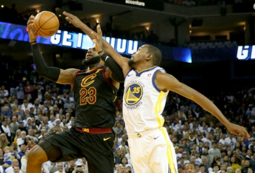 Video NBA: Tất tần tật những pha block của Kevin Durant ở 10 game gần nhất