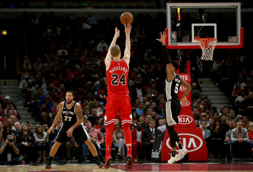 Video 100 quả 3 điểm của Lauri Markkanen ở NBA 2017/18
