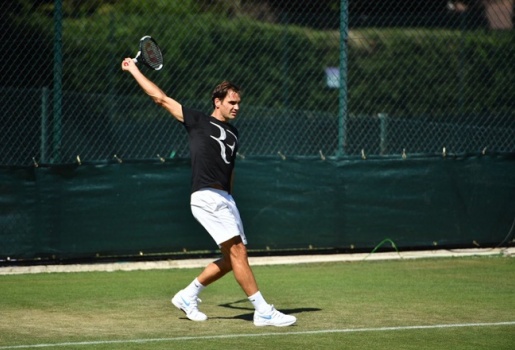 Video buổi tập luyện đầu tiên của Federer cho Wimbledon 2018