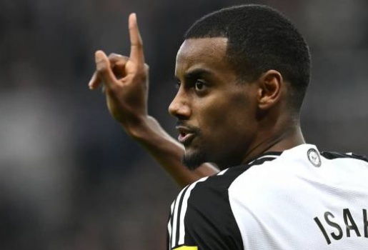 Liverpool là đội duy nhất đủ tiềm lực chiêu mộ Alexander Isak hè này