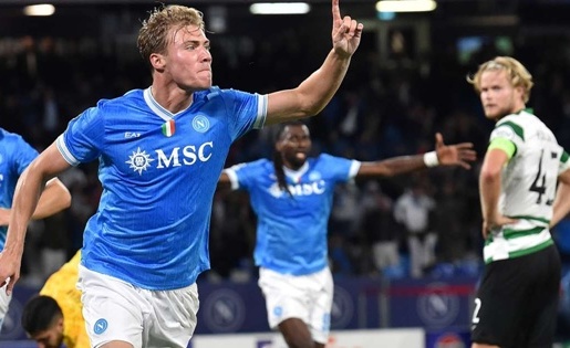 Hojlund rực sáng, Napoli hạ Sporting đầy kịch tính tại Champions League