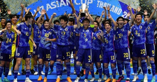 日本サッカーは「ブルーロック時代」へ