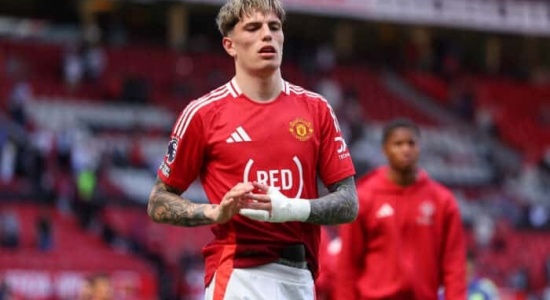 Manchester United gây sốc với quyết định bán tài năng trẻ Garnacho