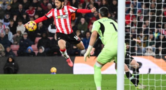 5 điểm nhấn Southampton 2-3 Liverpool: Vua Ai Cập Salah; Cho Man City 'ngửi khói'