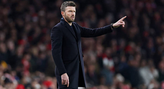 Carrick hồi sinh MU nhờ đi ngược Amorim