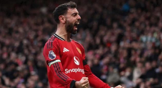 Carrick đã hồi sinh đẳng cấp nhạc trưởng của Bruno Fernandes