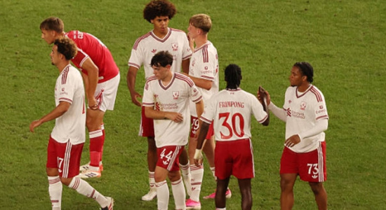 Ngumoha nổ súng giúp Liverpool hạ gục Wrexham