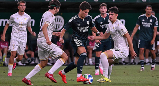 Bài toán chiến thuật của Mourinho sau trận thắng Ferencvaros