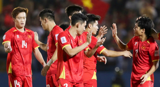 Việt Nam 0-0 Malaysia: Lê Giang Patrik trổ tài cứu thua