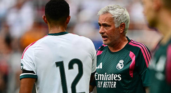 Mourinho và canh bạc mang tên Alexander-Arnold trước đại chiến Inter