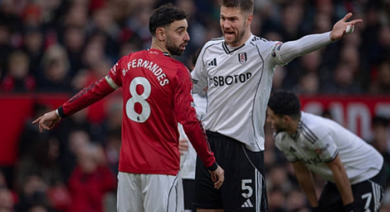 Viện binh trở lại tựa chiếc phao cứu sinh cho Michael Carrick