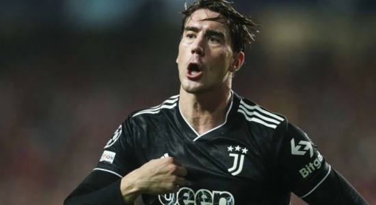 Man Utd quyết chiêu mộ Dusan Vlahovic để hồi sinh hàng công