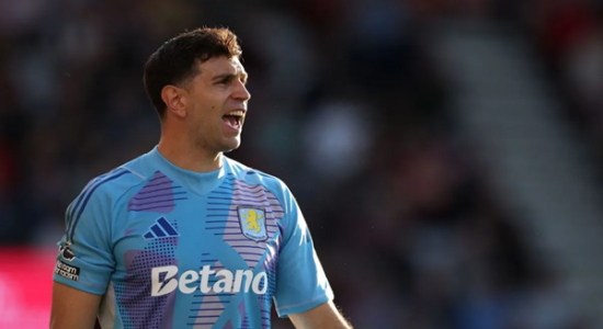 TTCN hôm nay: MU & Chelsea tranh giành Emiliano Martinez, Nico Williams muốn đến Barca