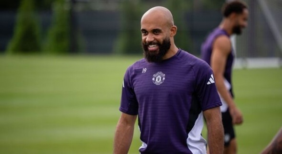 Bryan Mbeumo nối dài di sản hiếm có từ Brentford đến Old Trafford