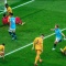 De Bruyne cứu rỗi Man City, CĐV nài nỉ BLĐ 'quay xe'