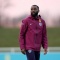 Tại sao Brentford quyết tâm giữ Justin Cochrane khỏi tay Tottenham?