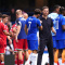 Hai mặt đối lập của Chelsea trong ngày Alonso ra mắt Stamford Bridge
