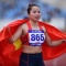 Cô gái dân tộc Thái khóc khi phá kỷ lục SEA Games