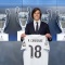 Carreras gia nhập Real Madrid gây lo ngại về chính sách chuyển nhượng Man Utd