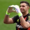 MU chớp cơ hội mượn Emiliano Martinez trấn an khung gỗ sau chấn thương Onana