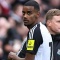 Eddie Howe tự tin giữ chân Alexander Isak giữa tin đồn Liverpool