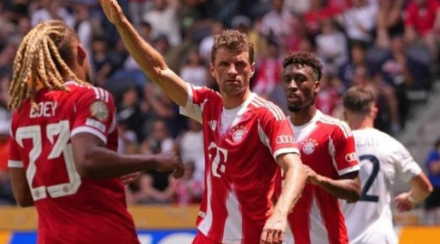 Thomas Muller vượt mốc 250 bàn thắng làm nên lịch sử Bayern Munich