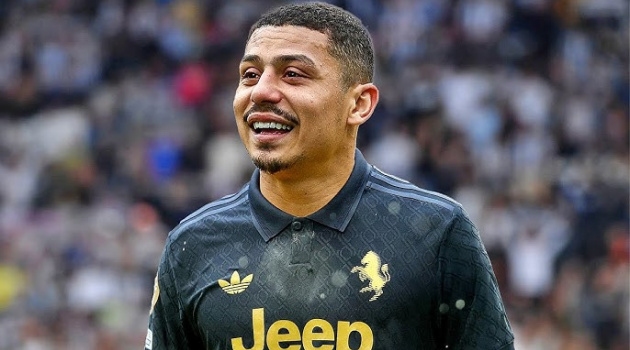 Juventus nhắm Andre thay thế Douglas Luiz trong kế hoạch tái thiết