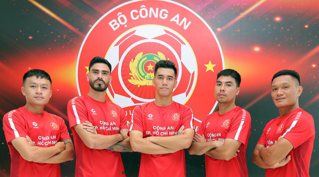 Công An TP.HCM vững tin tái xuất V-League 2025 với đội hình hùng mạnh