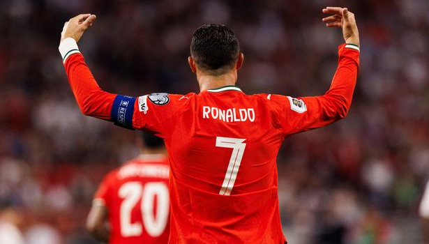 Top 10 vua phá lưới vòng loại World Cup: Ronaldo san bằng kỷ lục, chờ độc chiếm ngôi đầu 