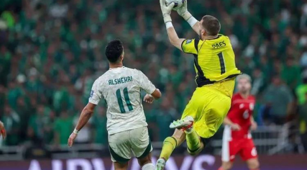 Maarten Paes “hóa siêu nhân”, Indonesia vẫn ngã gục trước Saudi Arabia