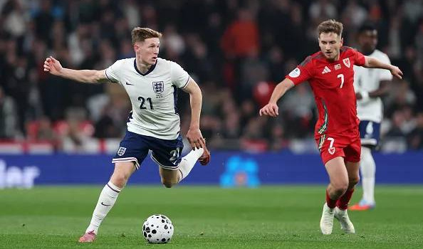 Tuchel tìm thấy viên ngọc sáng Elliot Anderson: Mảnh ghép hoàn hảo bên cạnh Declan Rice