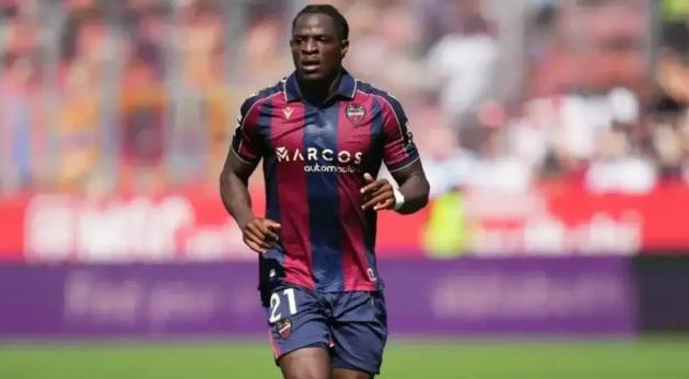 Bản tin TTCN 31/10: Ngoại hạng Anh đổ xô săn “ngọc thô” Karl Etta Eyong, Chelsea chiếm ưu thế vụ Yildiz