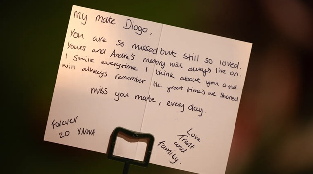 Trent gửi thông điệp xúc động tới Jota: ‘Forever 20’”