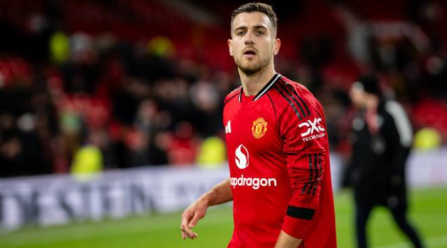 Man Utd thua Everton: Dalot ở cánh trái thành tâm điểm chỉ trích