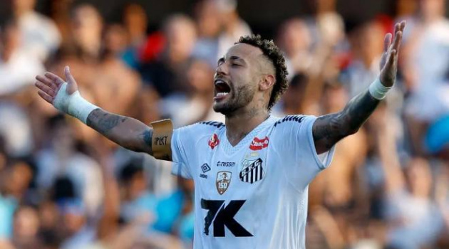 Santos thoát hiểm, Neymar tiết lộ phải lên bàn mổ đầu gối