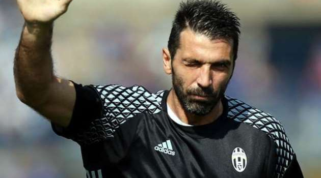 Messi, Ronaldo thua cuộc ở cuộc đua tranh Bàn chân vàng 2016