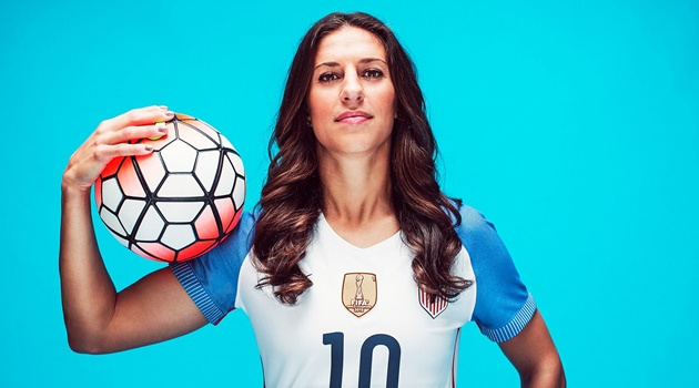 Carli Lloyd - Vẻ đẹp kỳ lạ làng bóng Mỹ