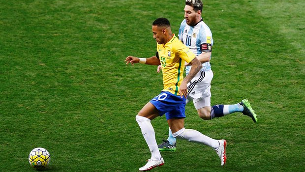 Thi đấu chói sáng, Neymar cán cột mốc khủng cùng Brazil