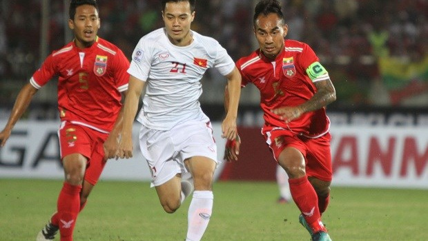 CĐV Việt Nam lo lắng sau chiến thắng nhọc nhằn trước Myanmar