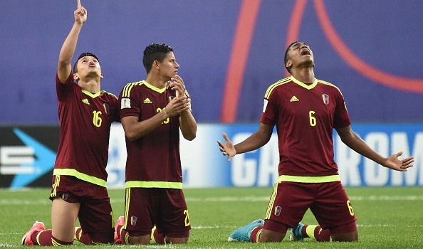 Ác mộng của Alexis Sanchez tỏa sáng trong loạt penalty, Venezuela lần đầu tiên lọt vào chung kết