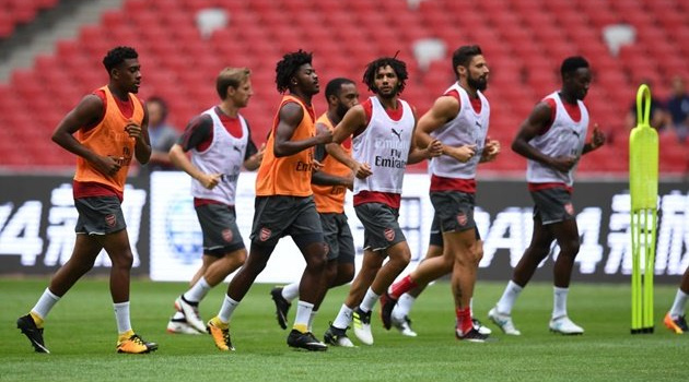 18h40 ngày 22/07, Arsenal vs Chelsea: Derby vắng sao